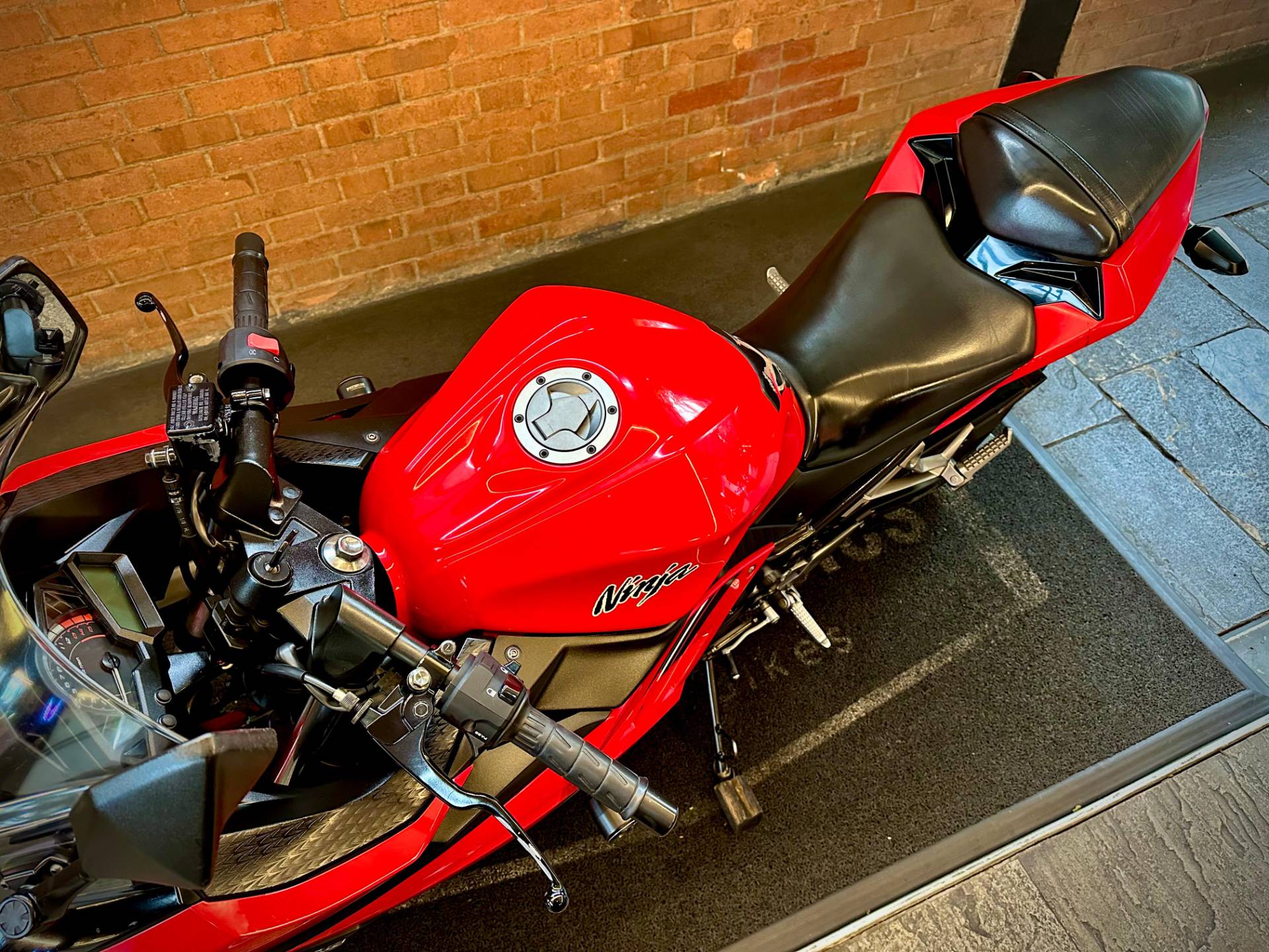 KAWASAKI NINJA 300