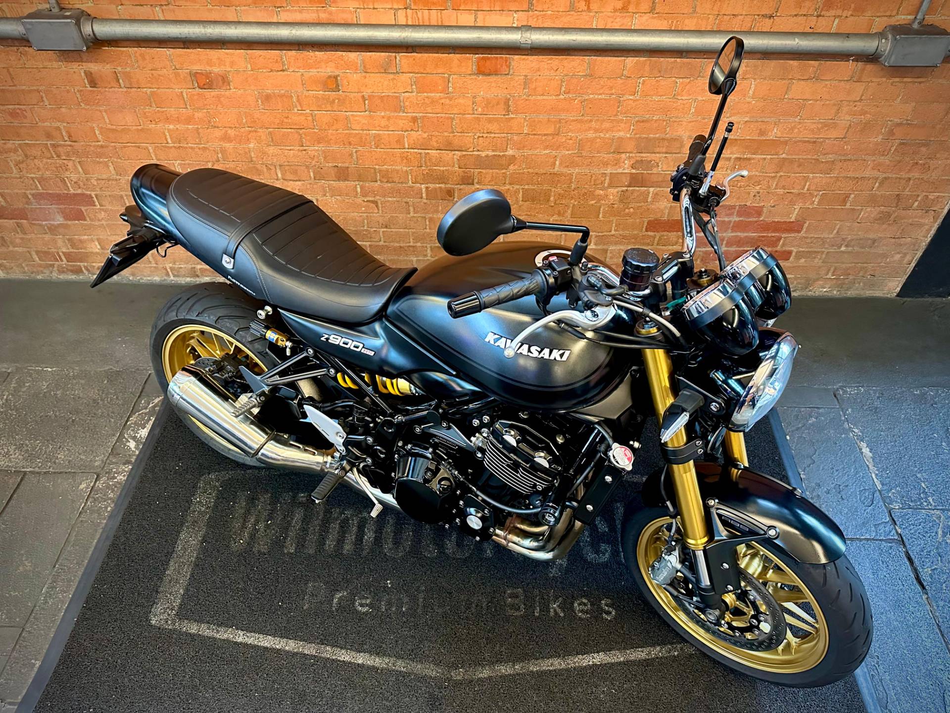 KAWASAKI Z900RS CAFÉ