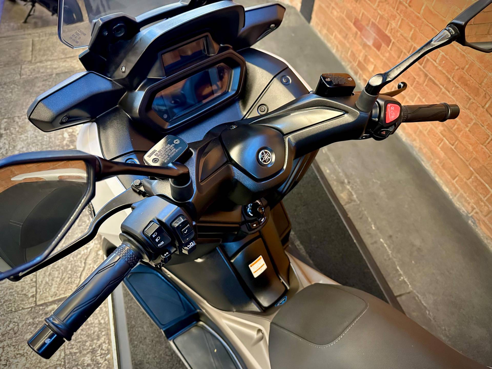 YAMAHA XMAX 250 CONNECTED ABS