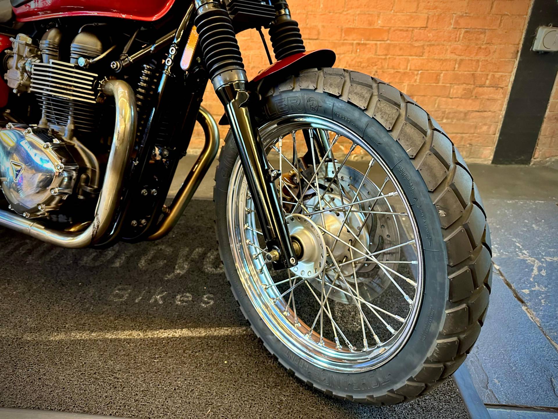 TRIUMPH BONNEVILLE T 100 865