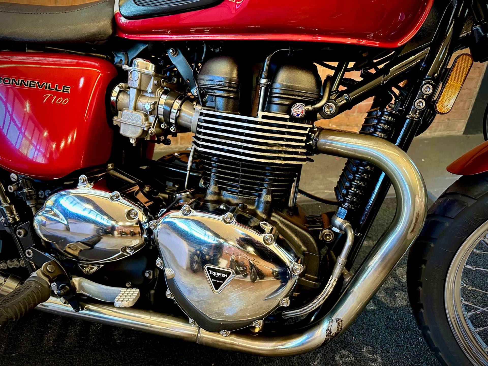 TRIUMPH BONNEVILLE T 100 865