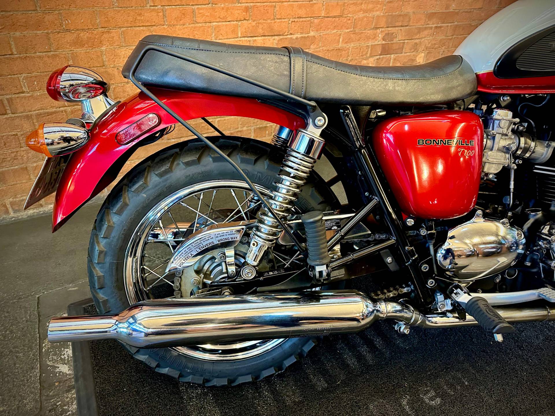 TRIUMPH BONNEVILLE T 100 865