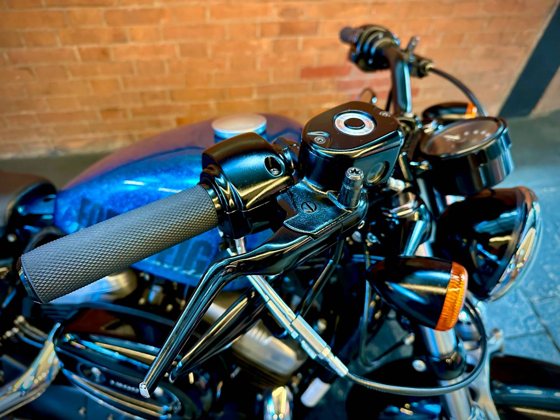 HARLEY-DAVIDSON SPORTSTER FORTY-EIGHT