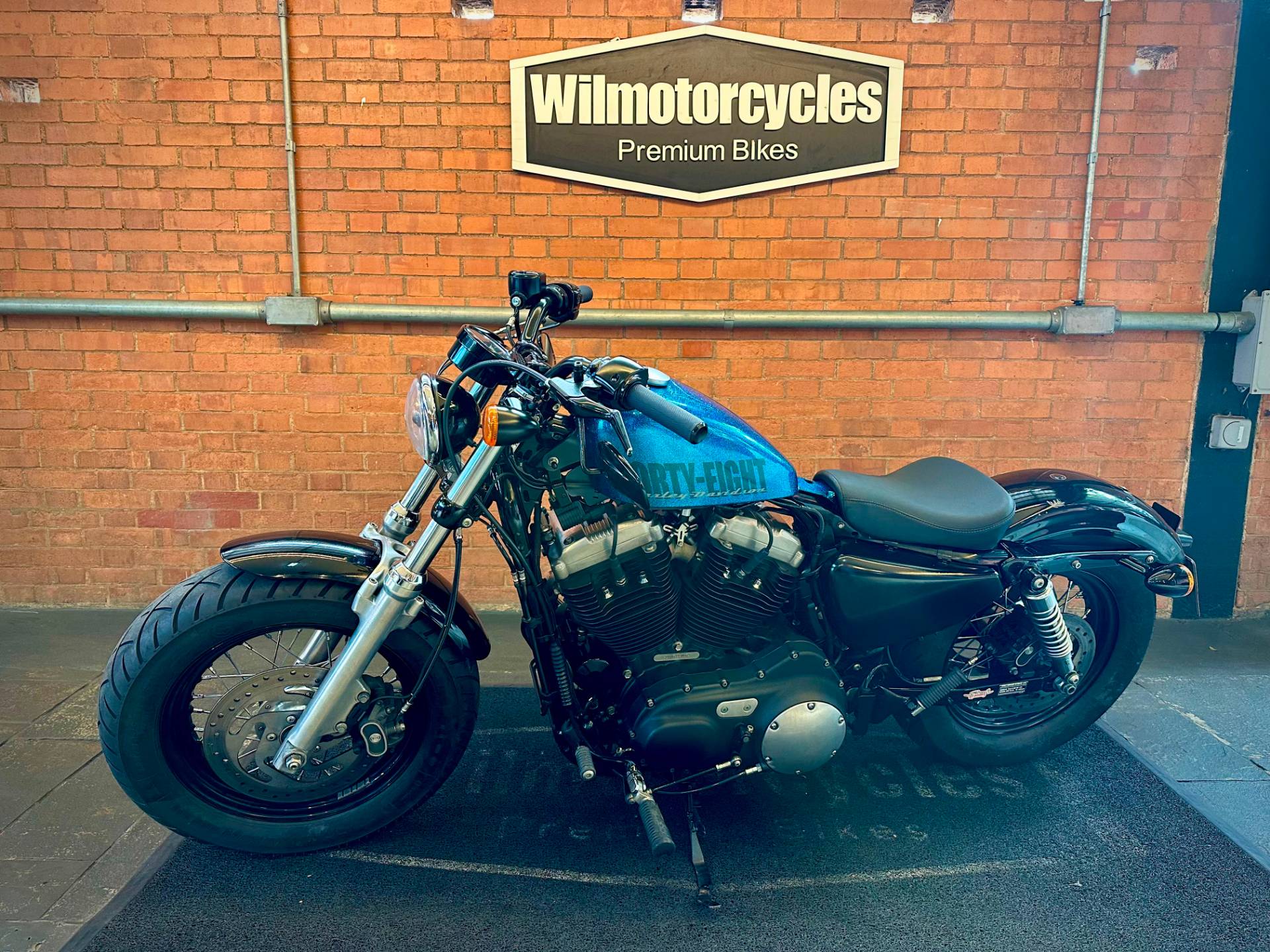 HARLEY-DAVIDSON SPORTSTER FORTY-EIGHT