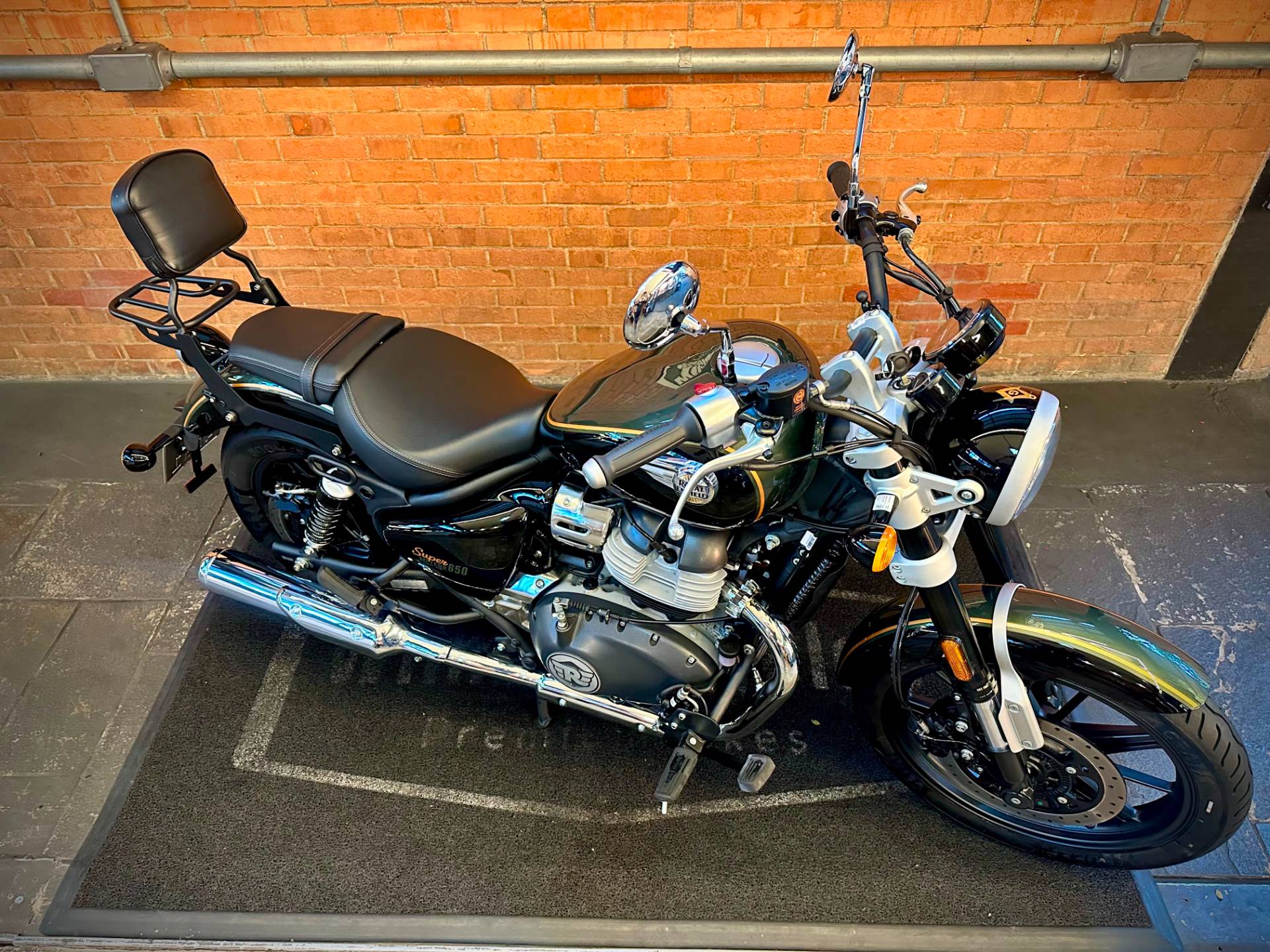 ROYAL ENFIELD METEOR 650 INTERSTELLAR