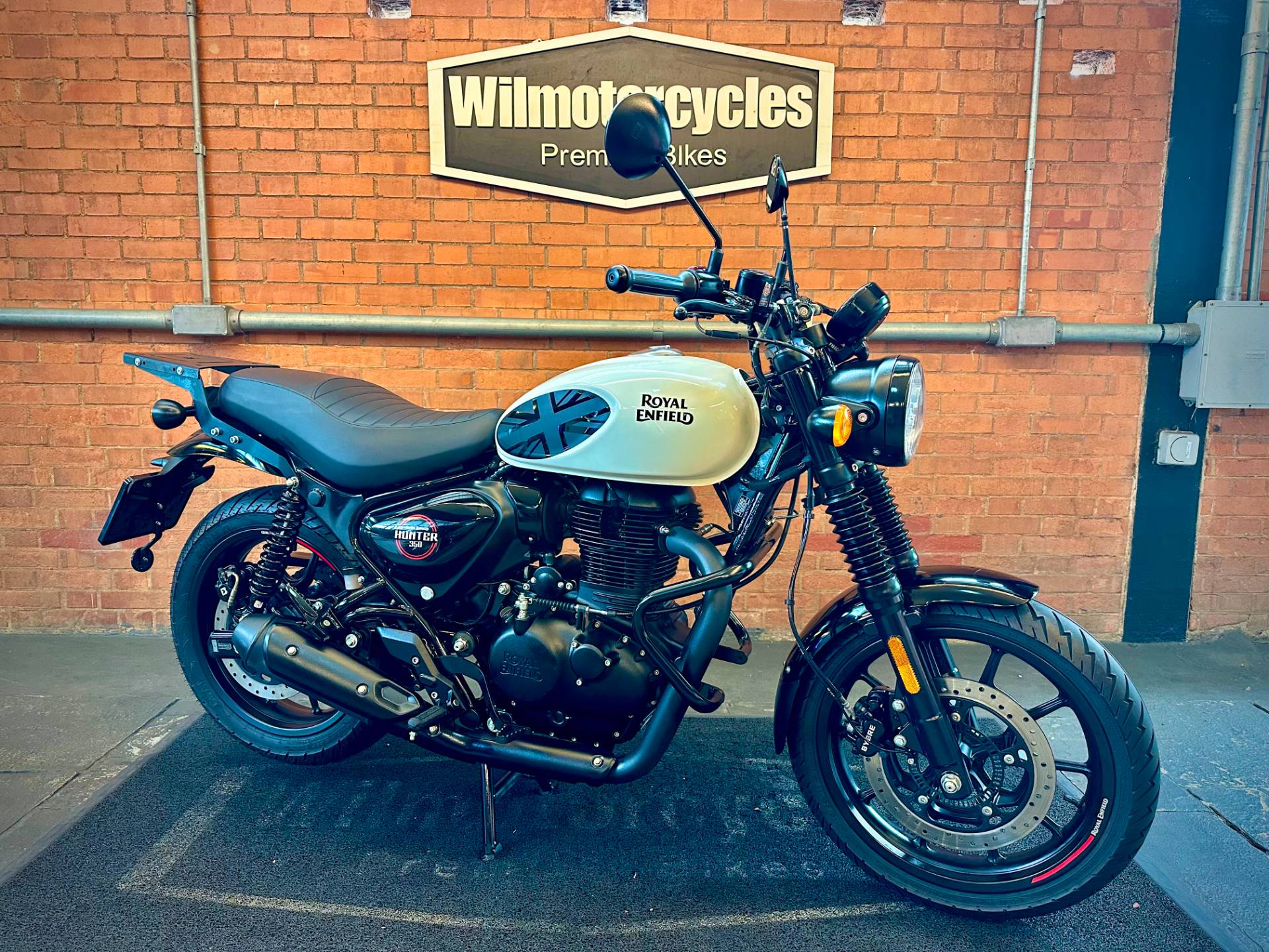 ROYAL ENFIELD HUNTER 350