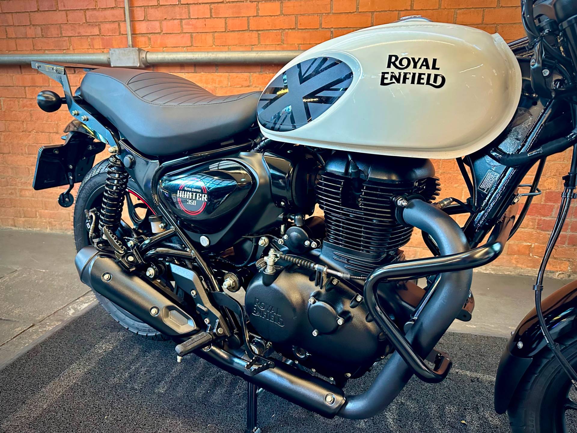 ROYAL ENFIELD HUNTER 350