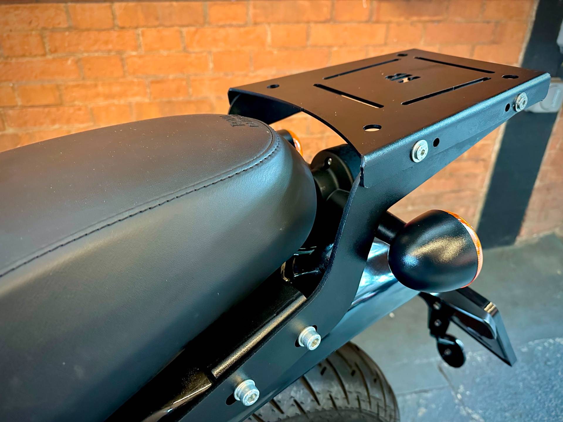 ROYAL ENFIELD HUNTER 350