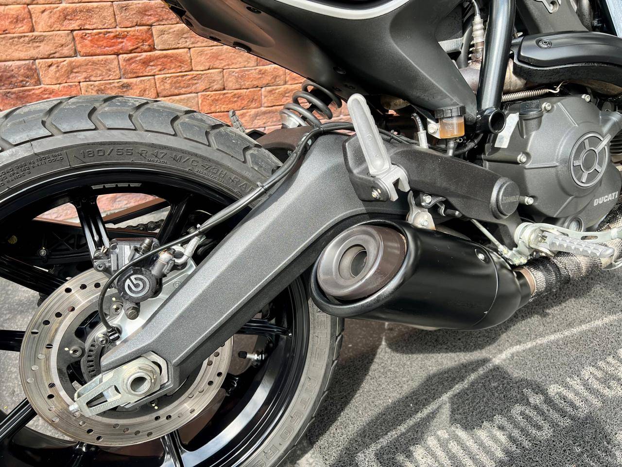 DUCATI SCRAMBLER FULL THROTTLE