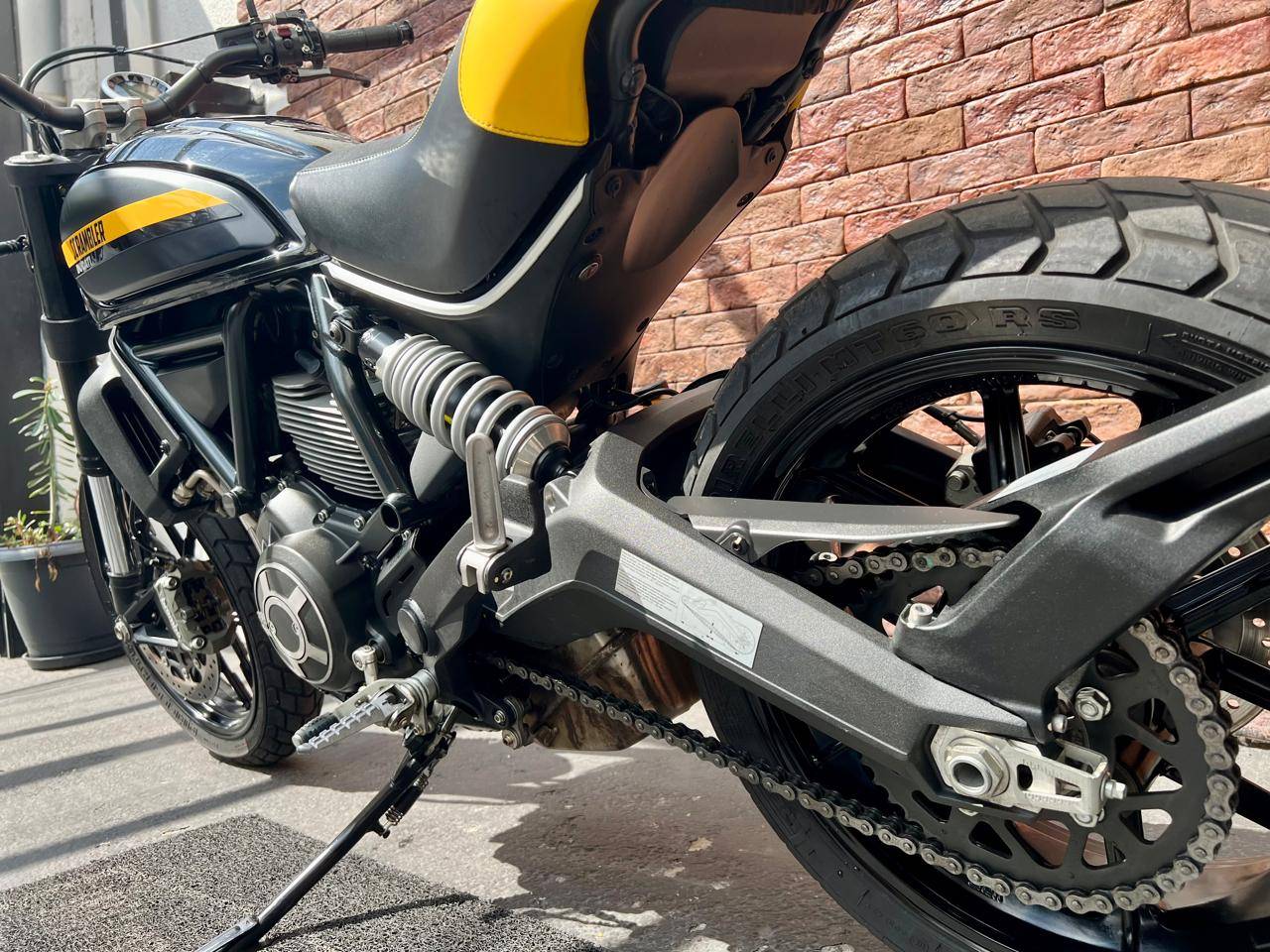 DUCATI SCRAMBLER FULL THROTTLE