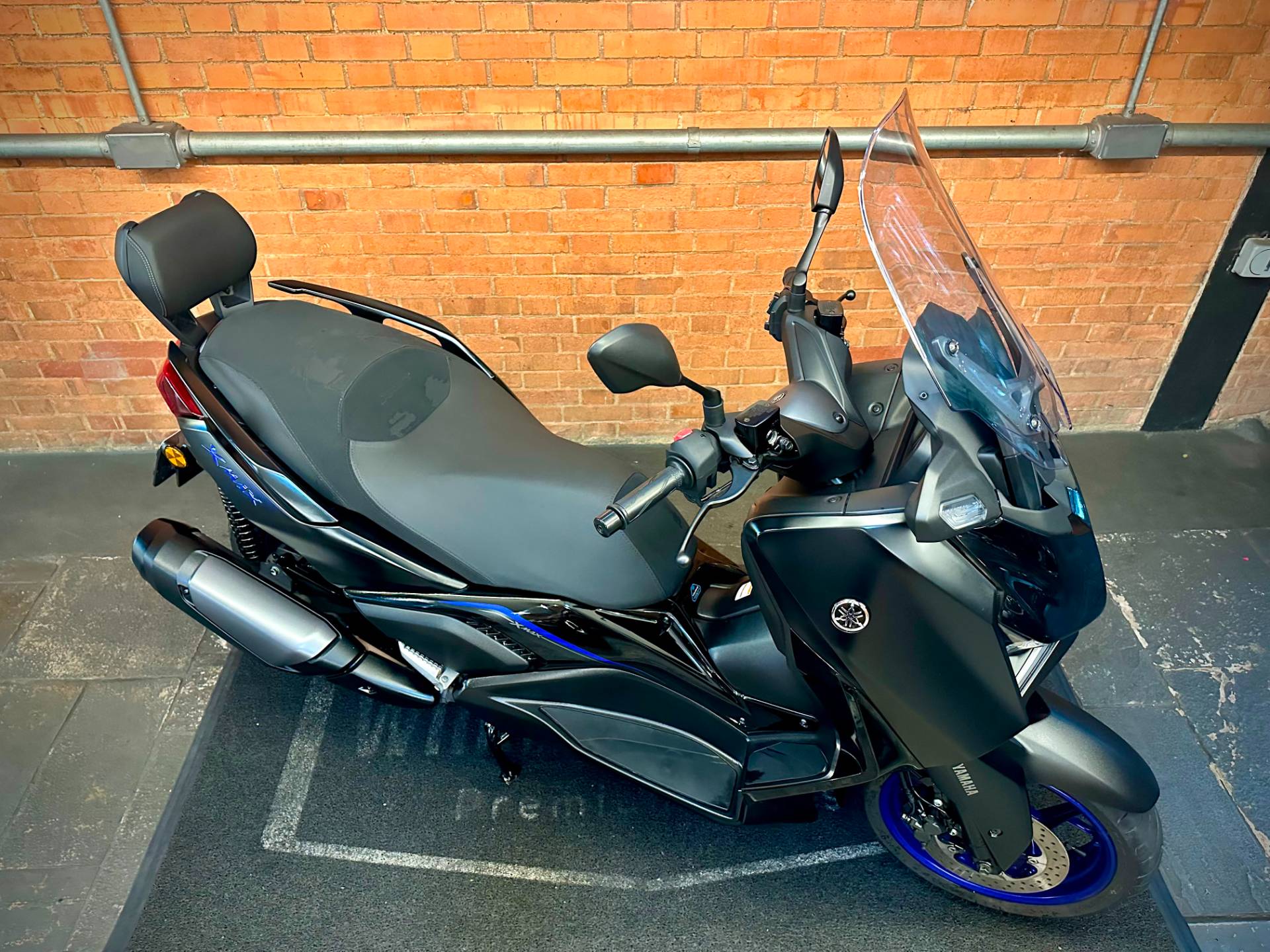 YAMAHA XMAX 300 CONNECTED ABS