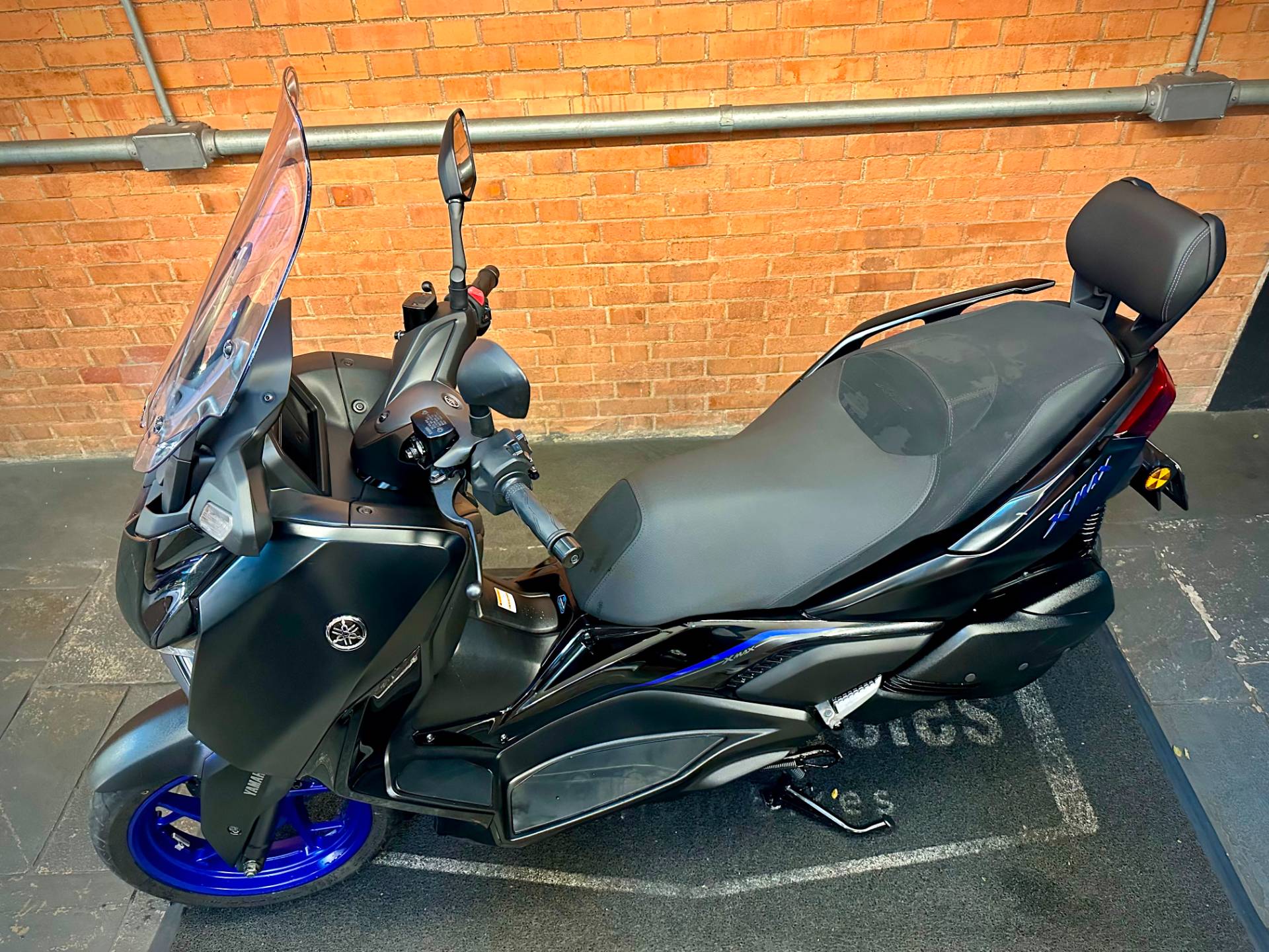 YAMAHA XMAX 300 CONNECTED ABS