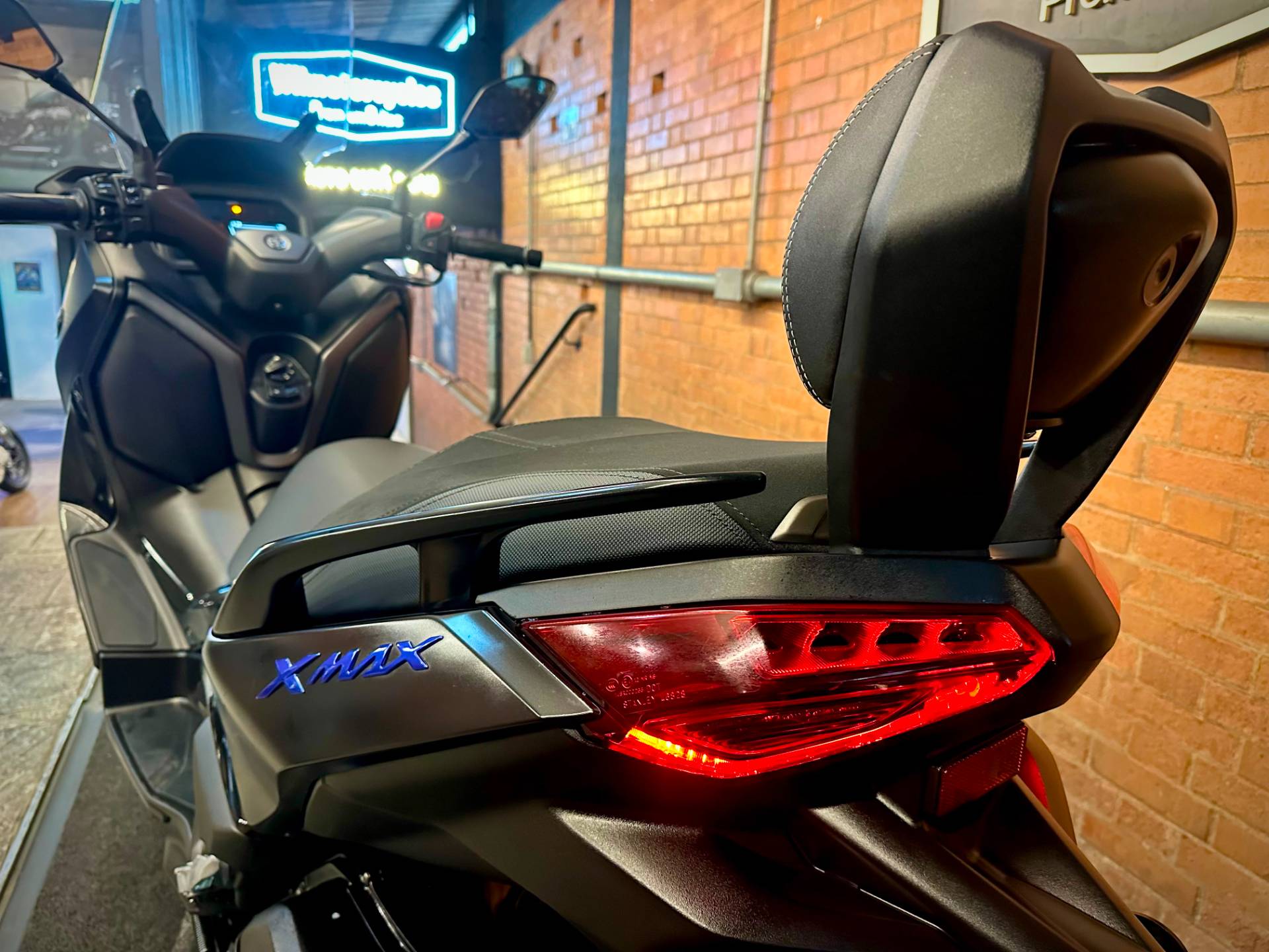 YAMAHA XMAX 300 CONNECTED ABS