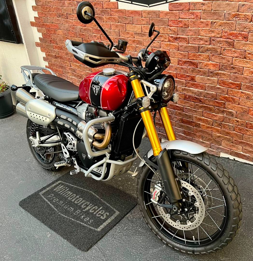 TRIUMPH BONNEVILLE SCRAMBLER 1200 XE