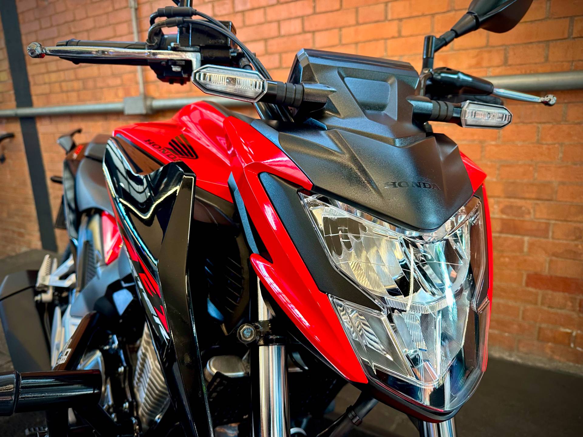 HONDA CB 300F TWISTER CBS