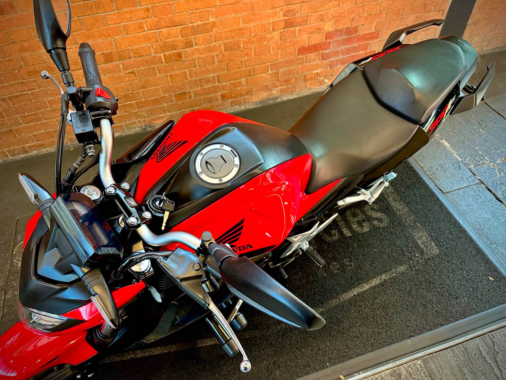 HONDA CB 300F TWISTER CBS