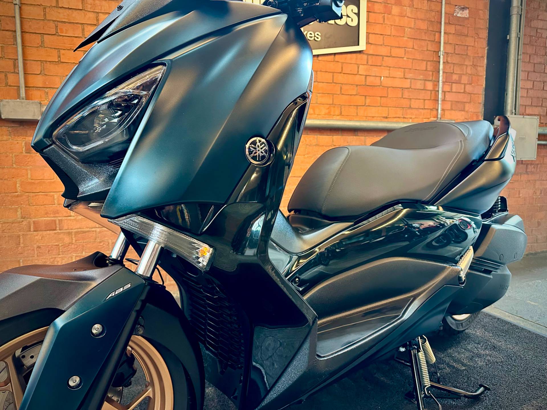 YAMAHA XMAX 250 CONNECTED ABS