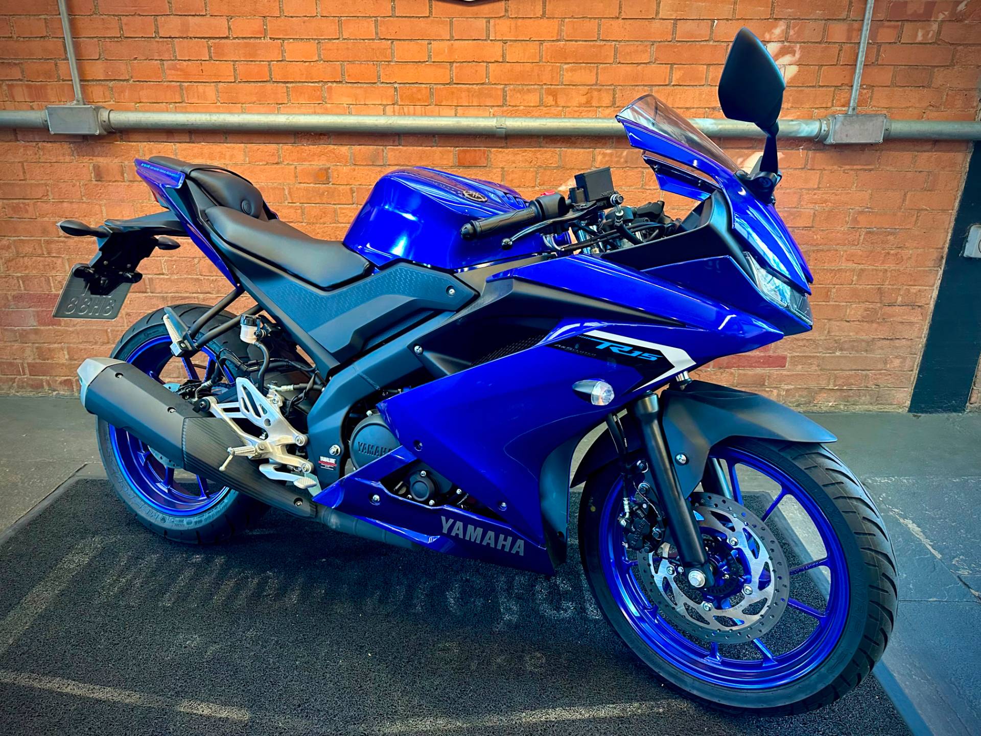 YAMAHA YZF R15
