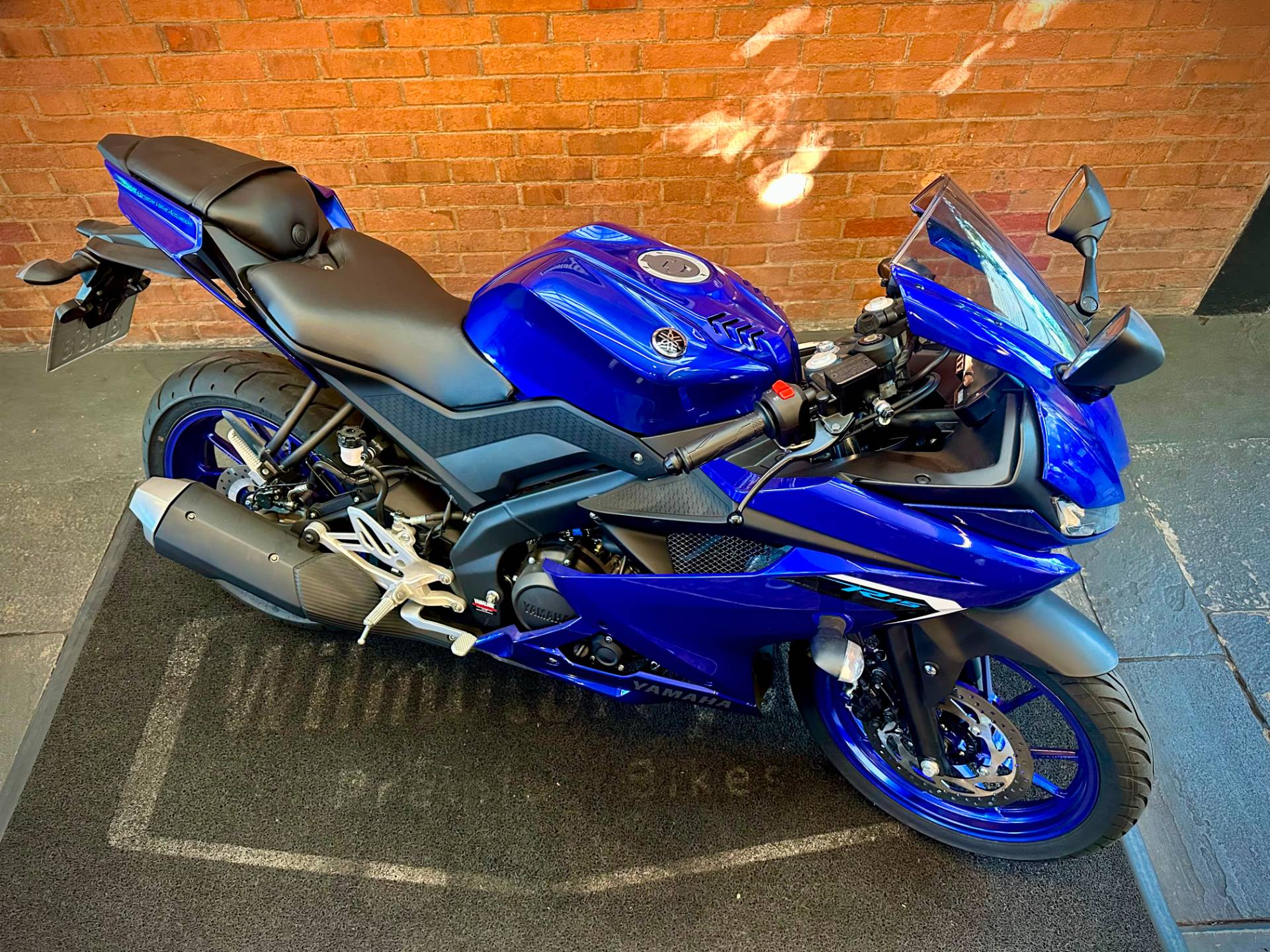 YAMAHA YZF R15