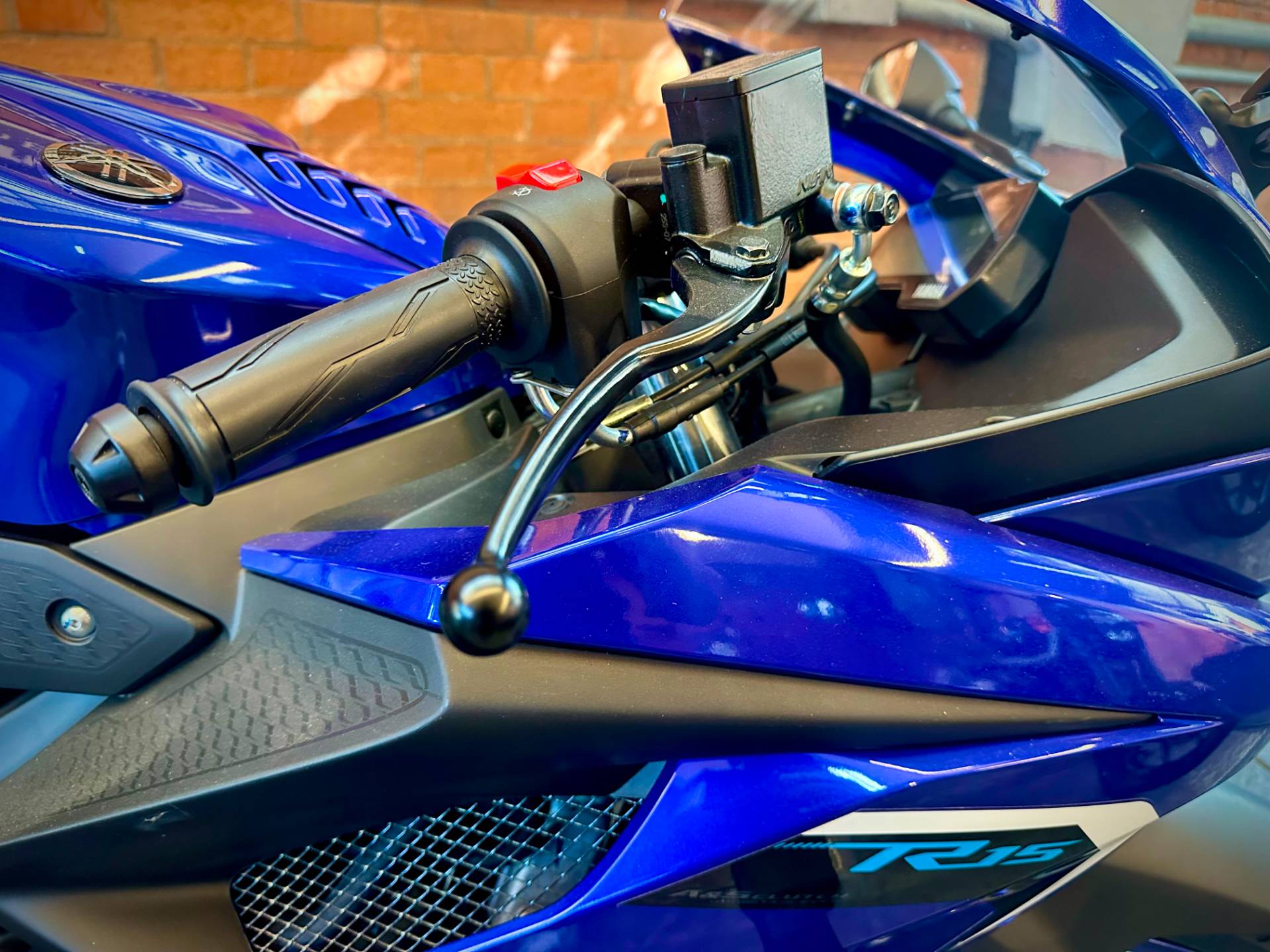 YAMAHA YZF R15