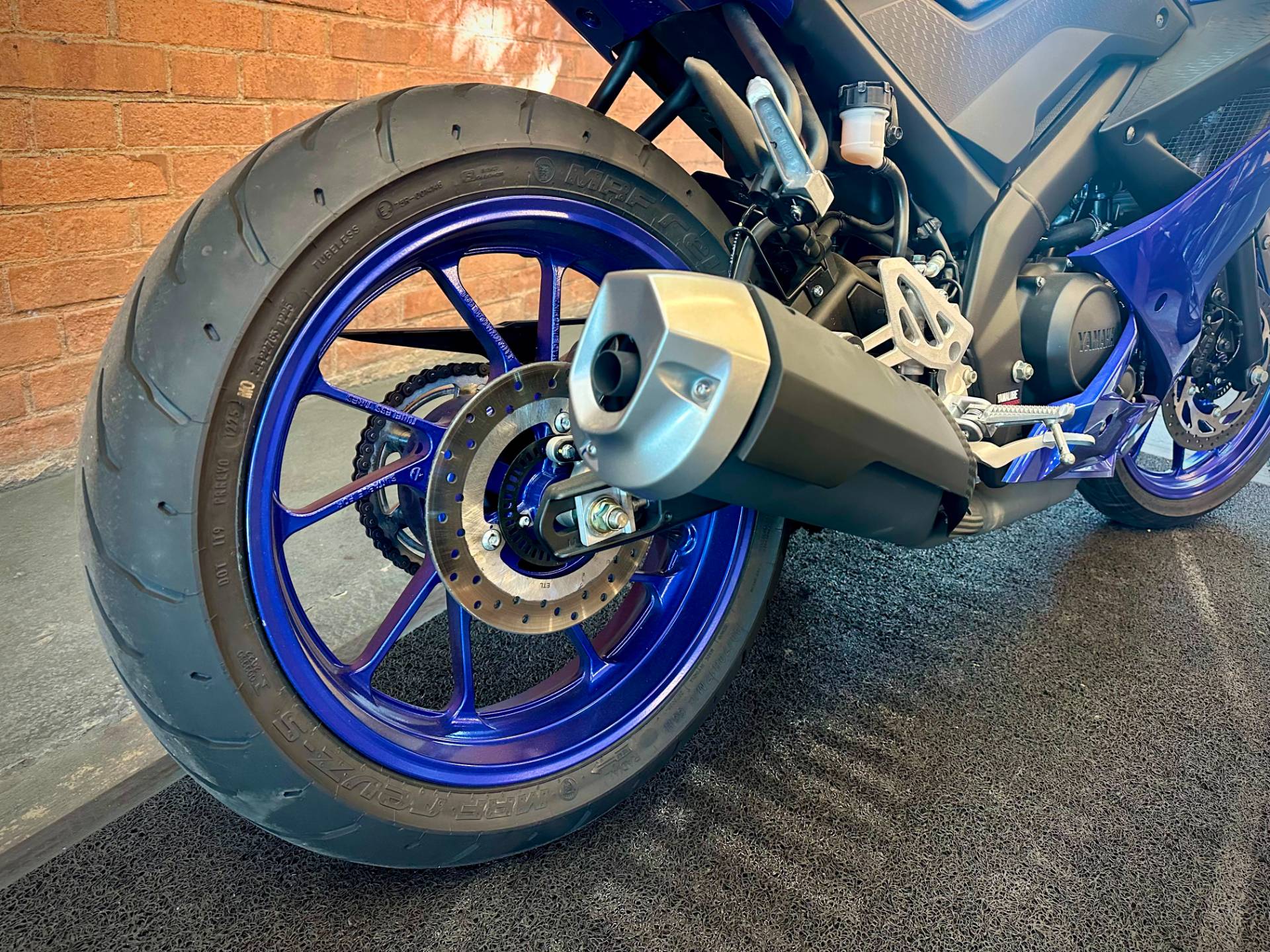 YAMAHA YZF R15
