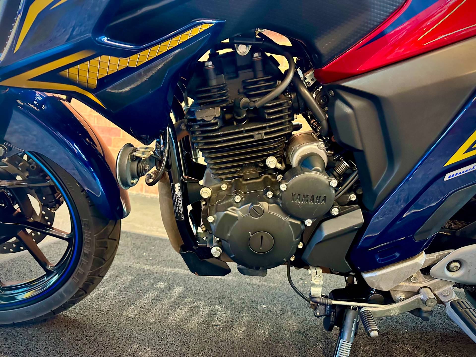YAMAHA FZ25 FAZER ABS