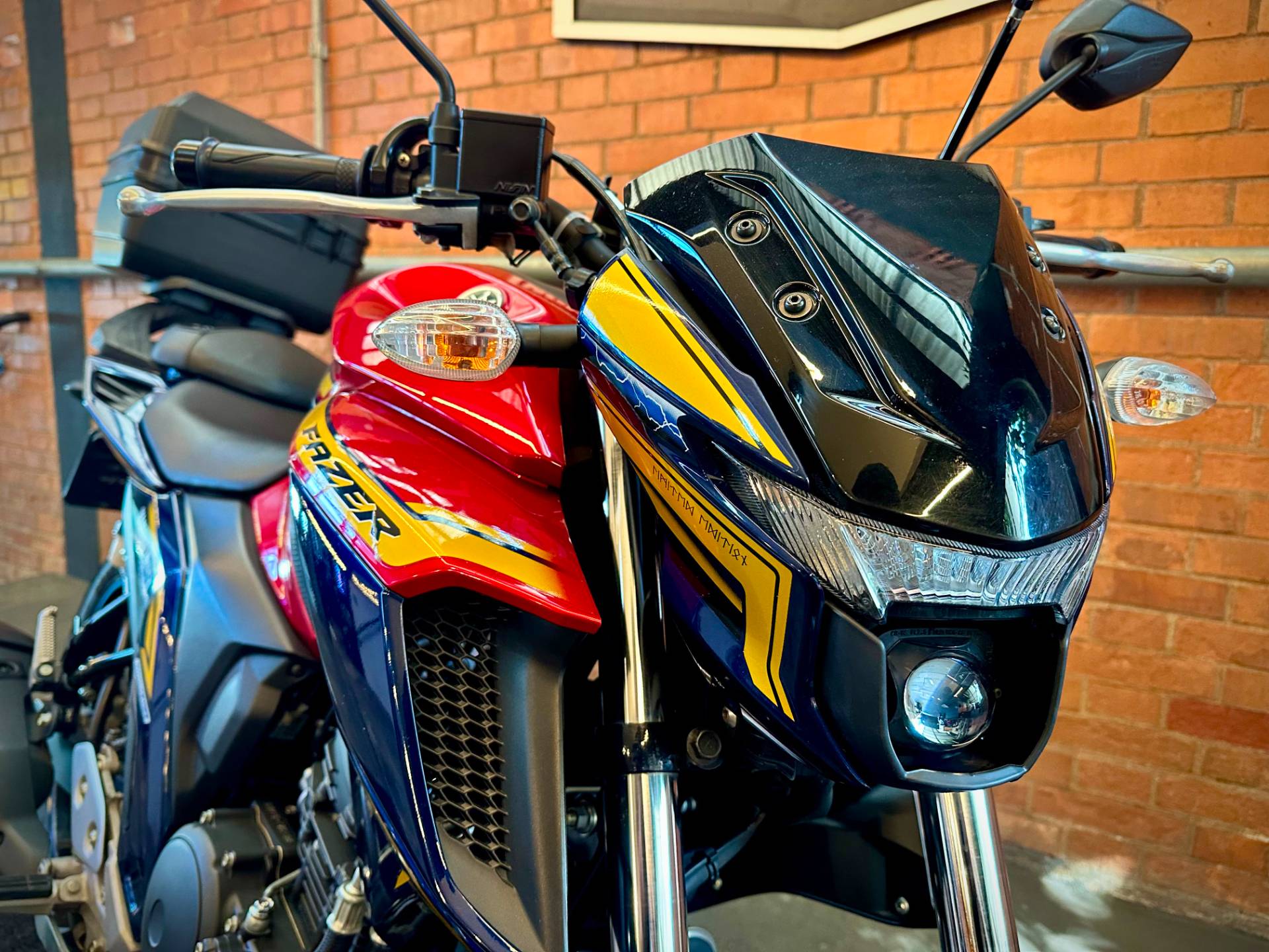 YAMAHA FZ25 FAZER ABS