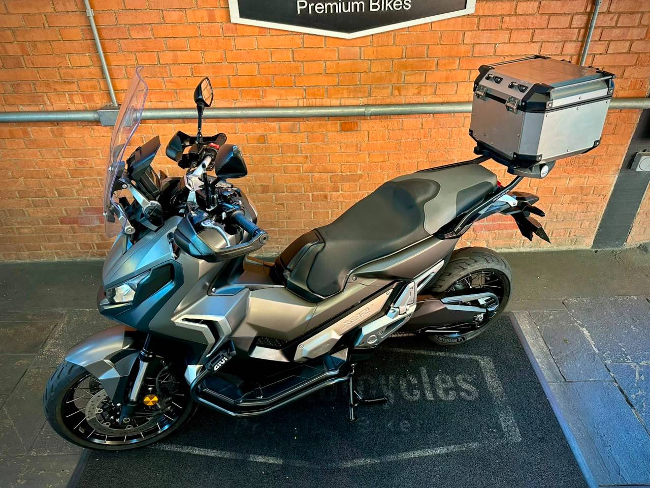HONDA X-ADV