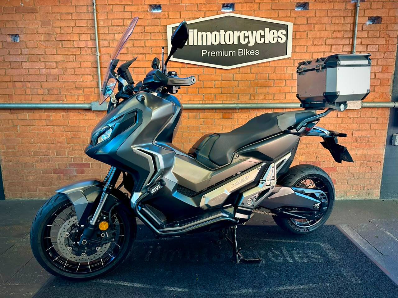HONDA X-ADV