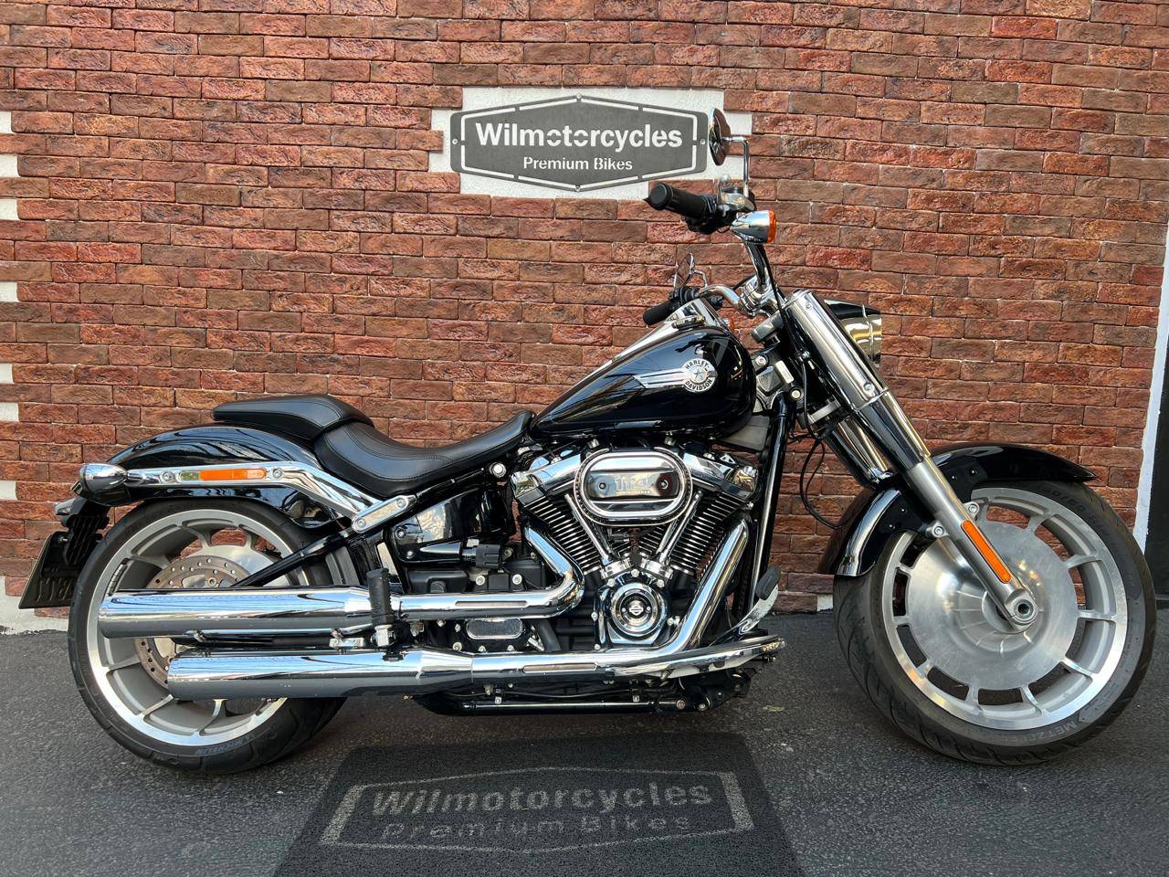 HARLEY-DAVIDSON SOFTAIL FAT BOY 114