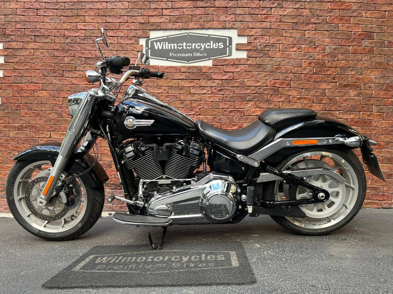HARLEY-DAVIDSON SOFTAIL FAT BOY 114