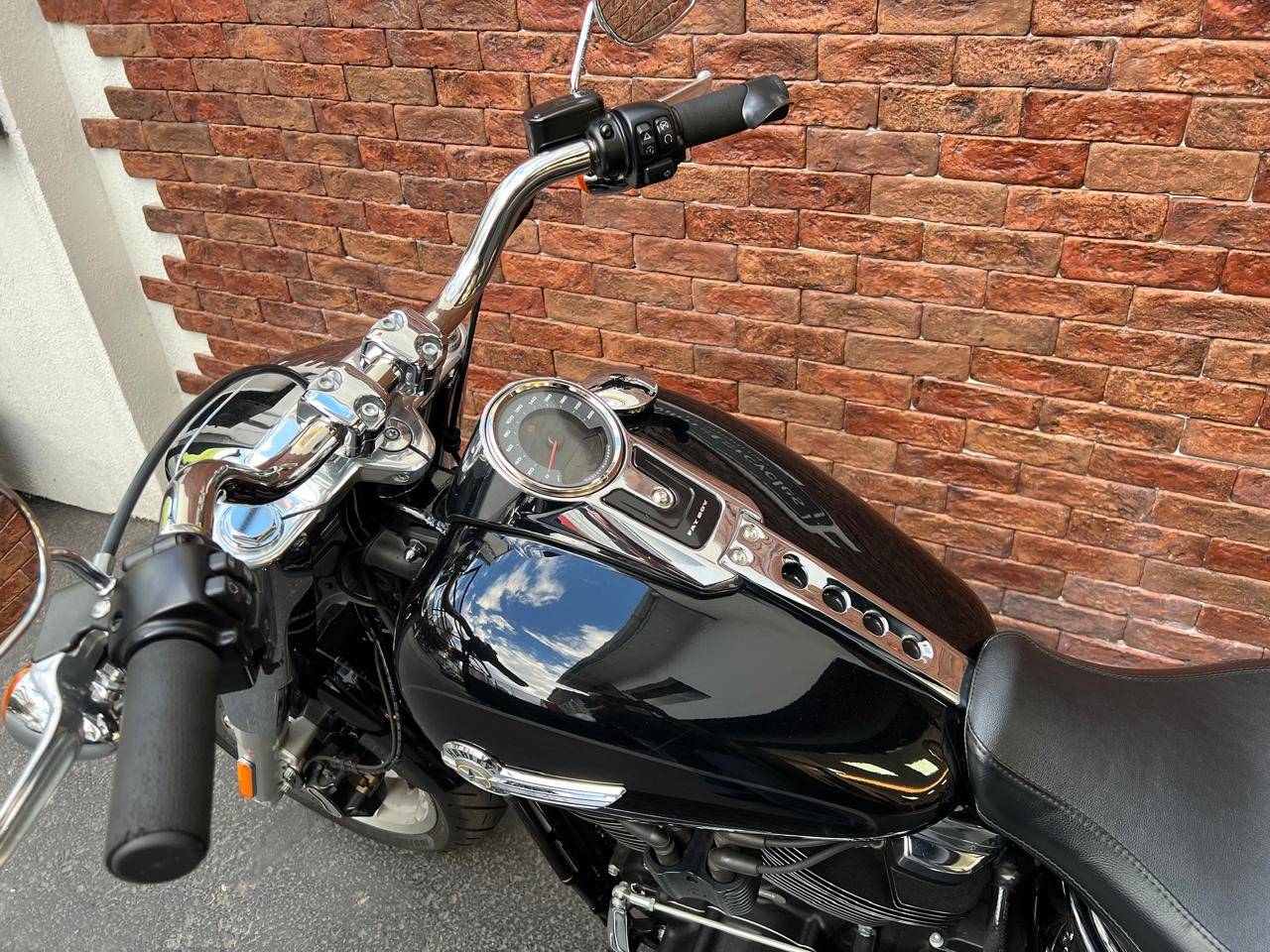 HARLEY-DAVIDSON SOFTAIL FAT BOY 114