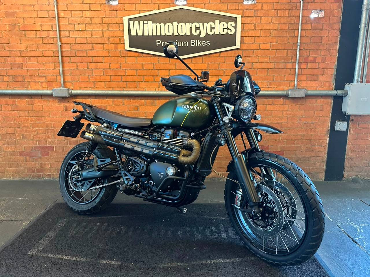 TRIUMPH BONNEVILLE SCRAMBLER 1200 XC