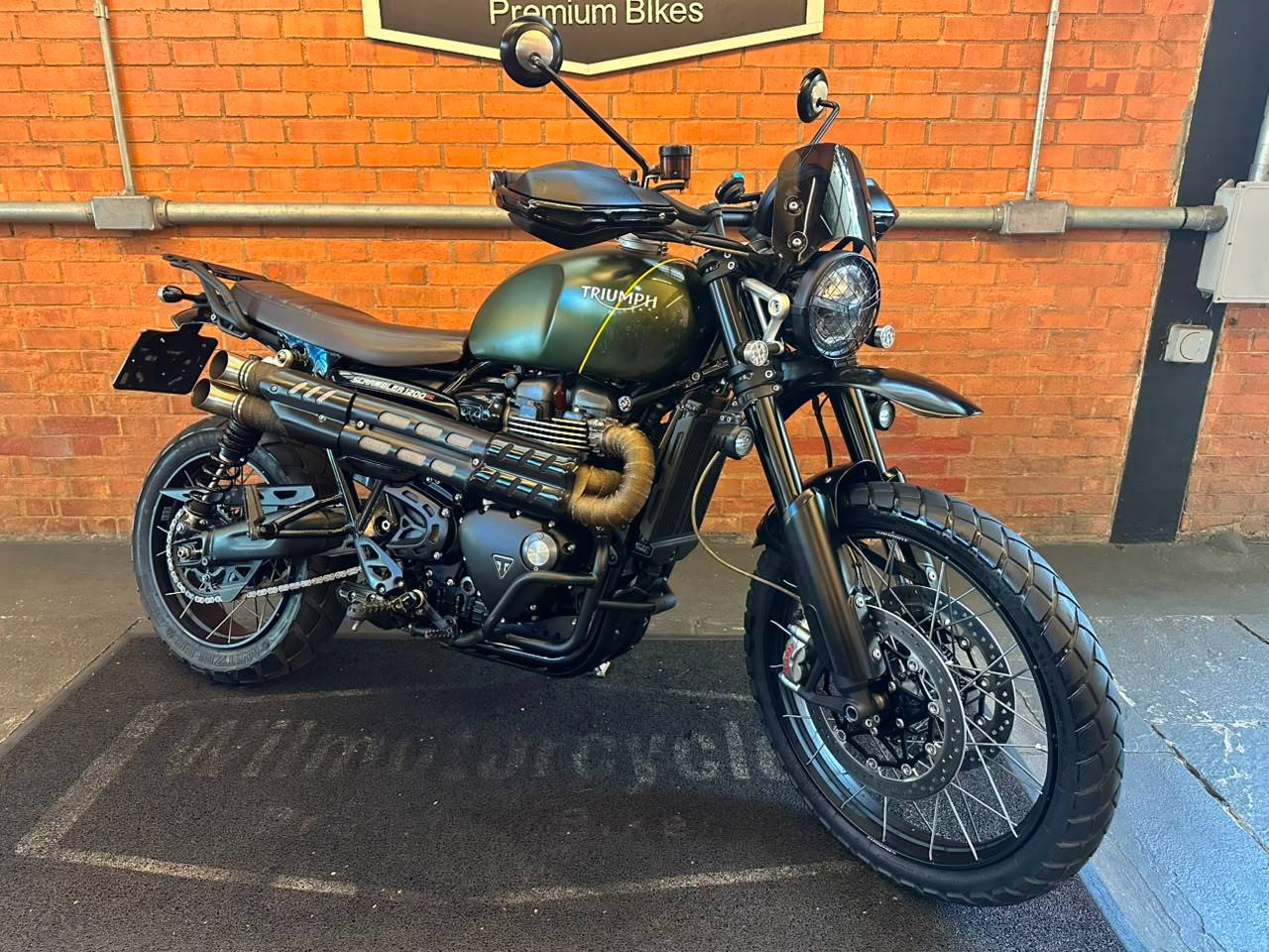 TRIUMPH BONNEVILLE SCRAMBLER 1200 XC