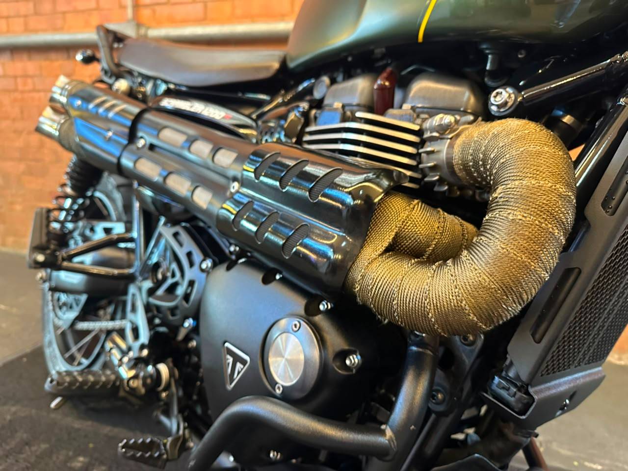 TRIUMPH BONNEVILLE SCRAMBLER 1200 XC