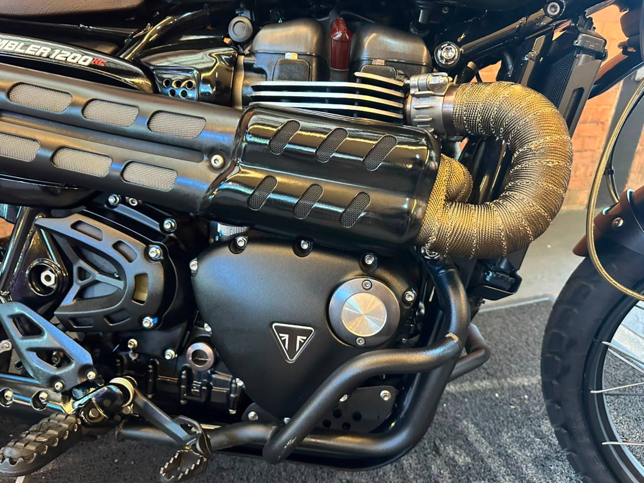 TRIUMPH BONNEVILLE SCRAMBLER 1200 XC