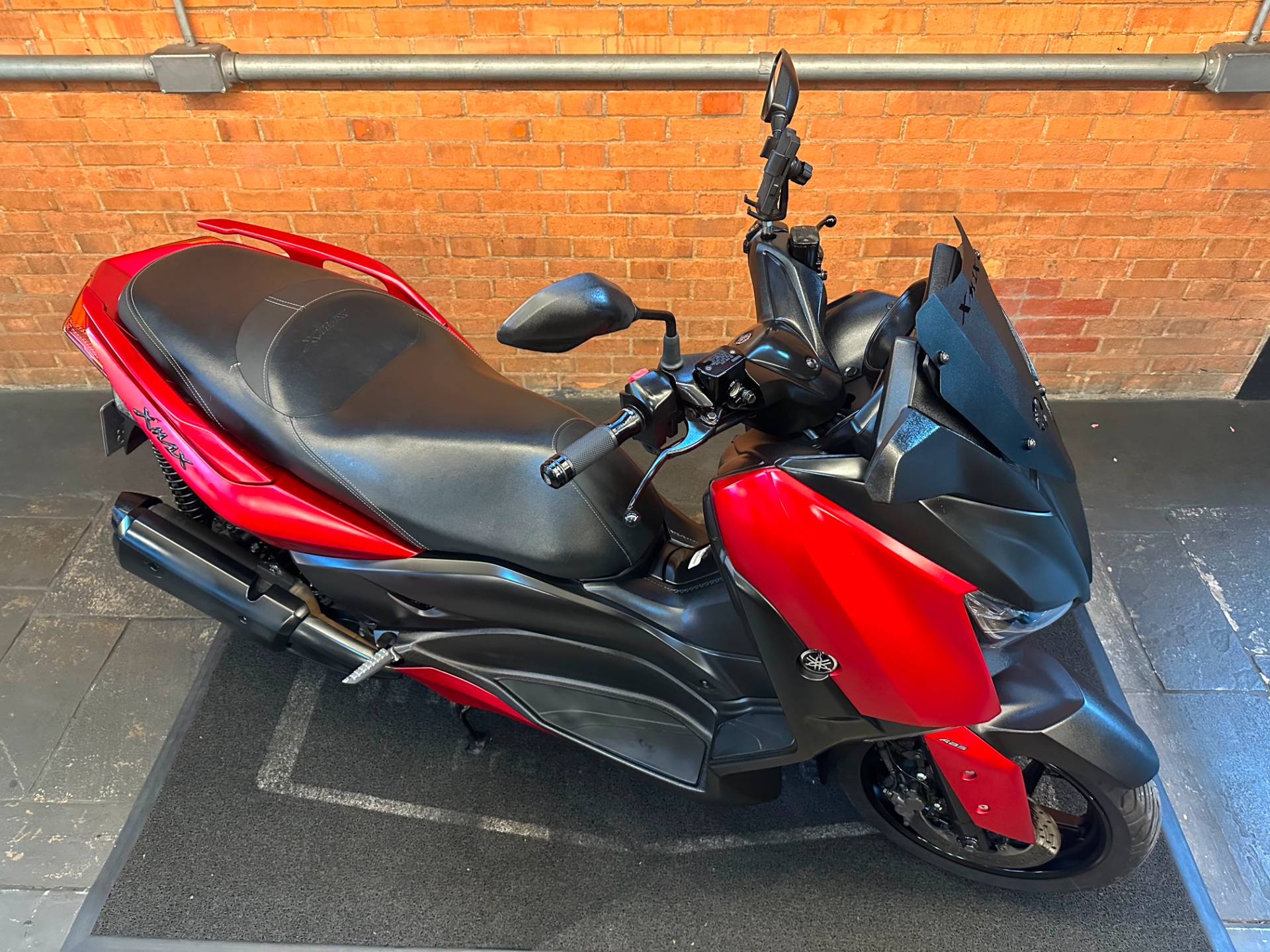 YAMAHA XMAX ABS