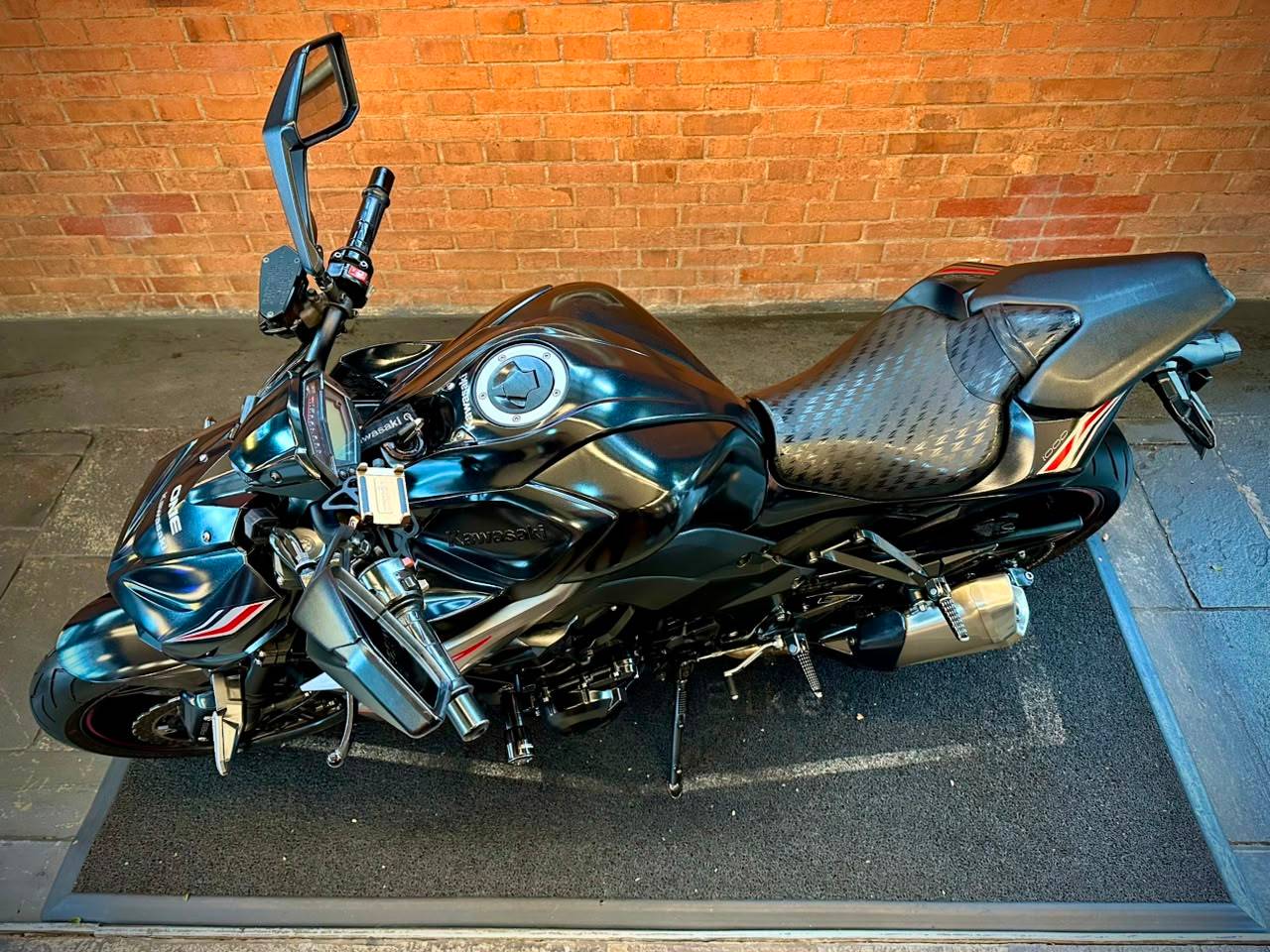 KAWASAKI Z1000 ABS