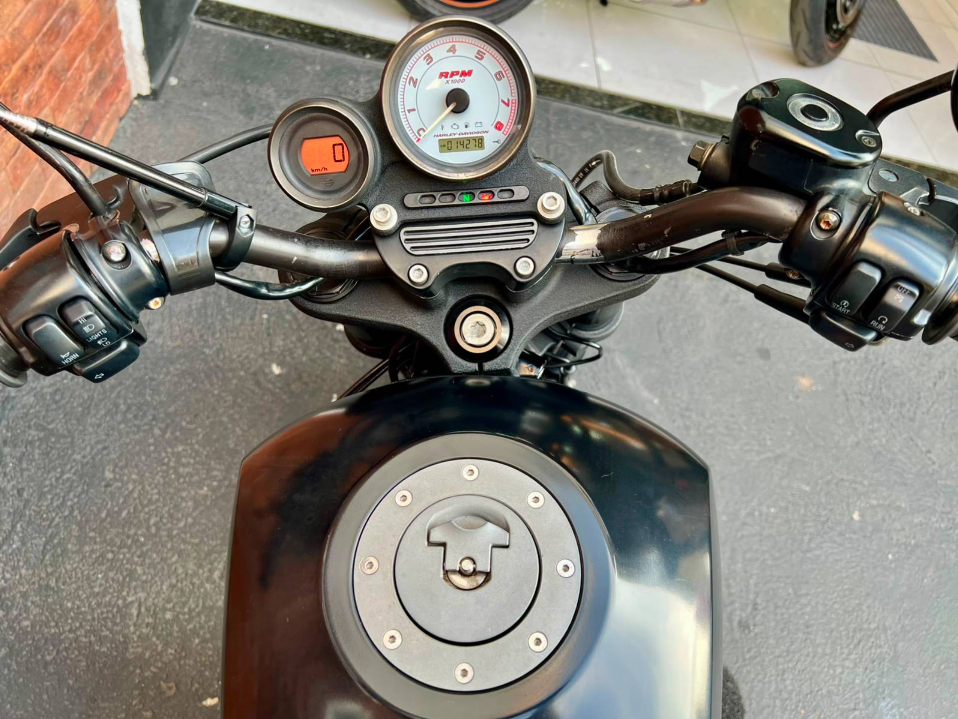 HARLEY-DAVIDSON SPORTSTER XR 1200x
