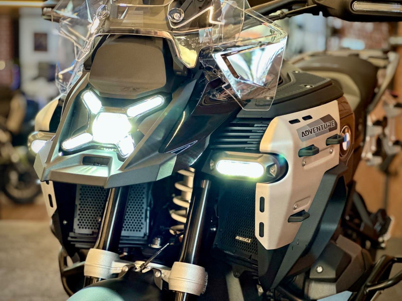 BMW R 1300 GS ADVENTURE TRIPLE BLACK