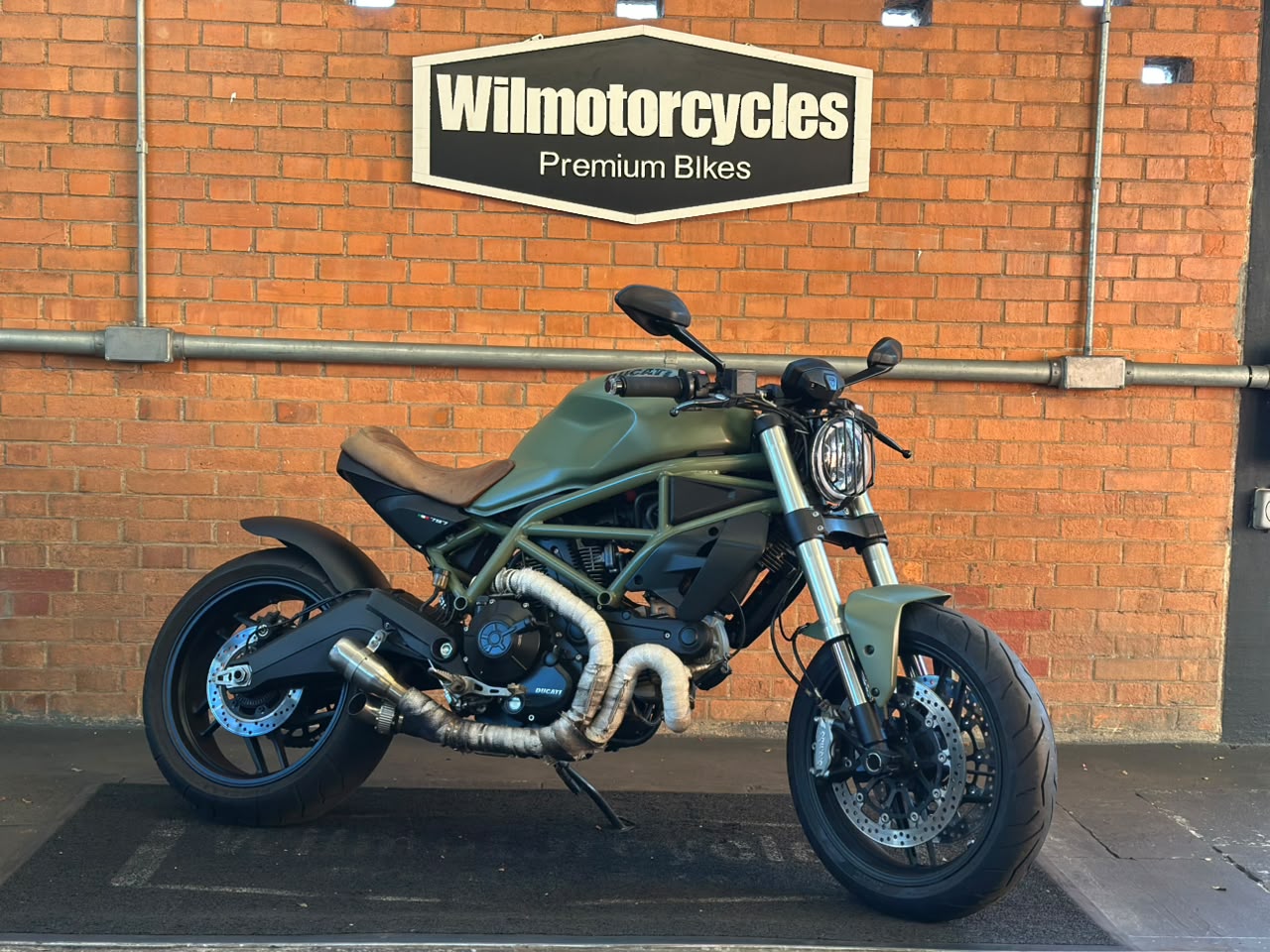 DUCATI MONSTER 797