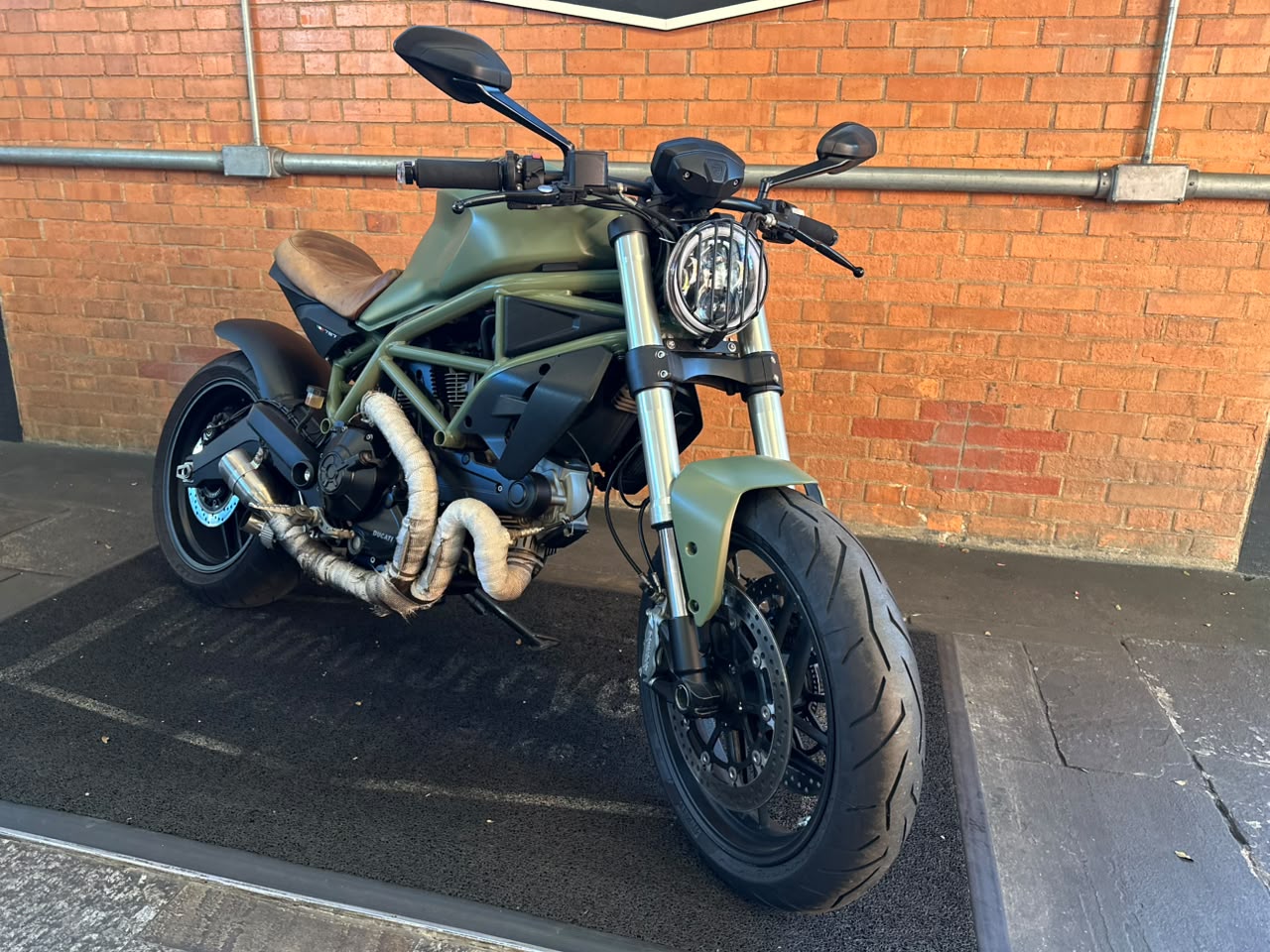 DUCATI MONSTER 797