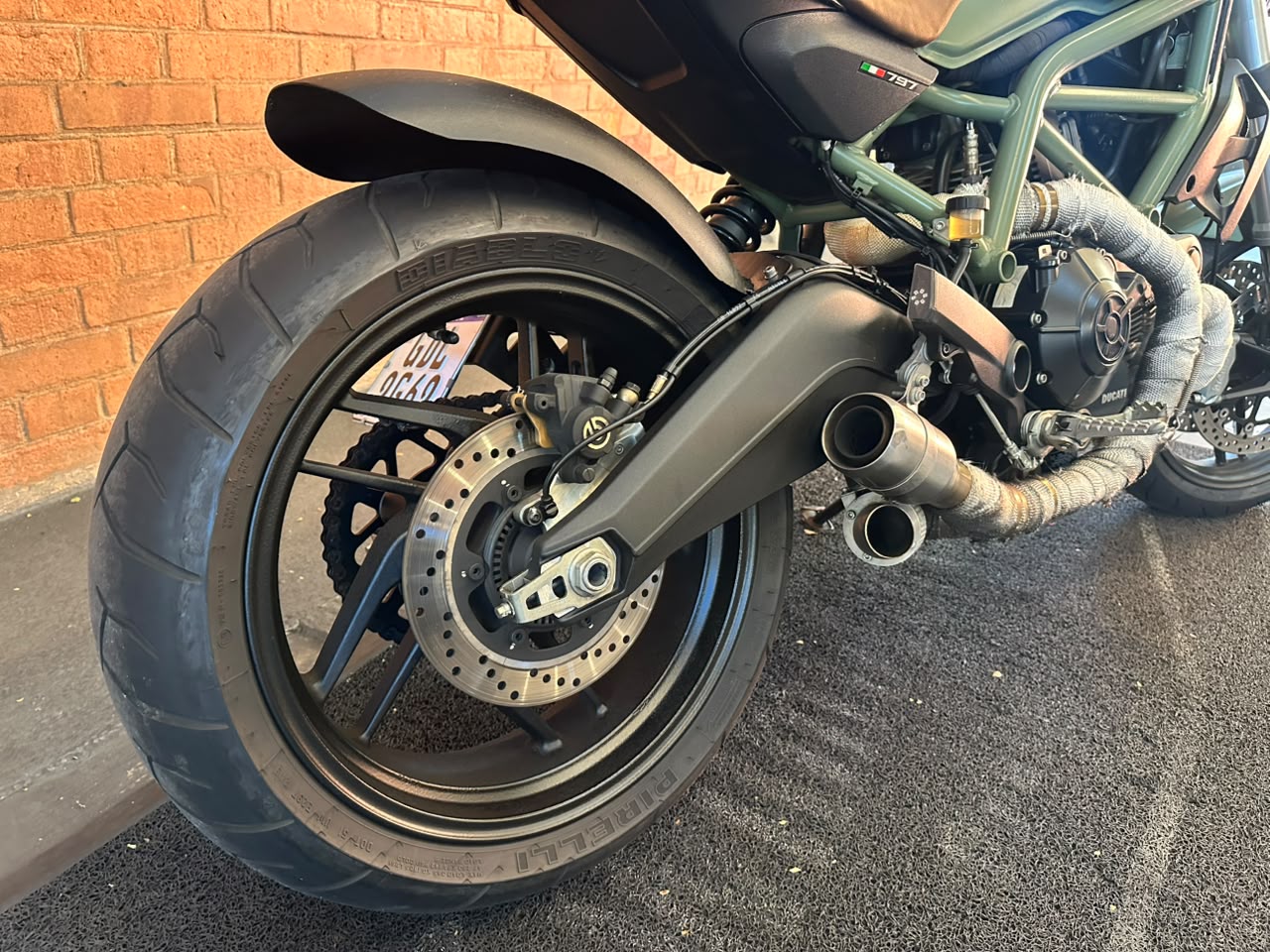 DUCATI MONSTER 797
