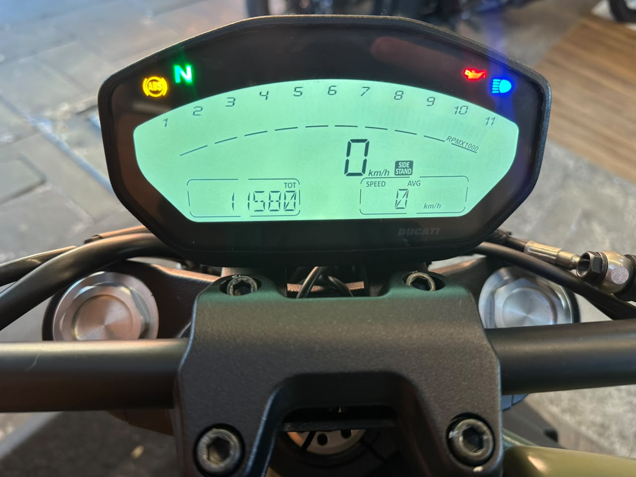DUCATI MONSTER 797