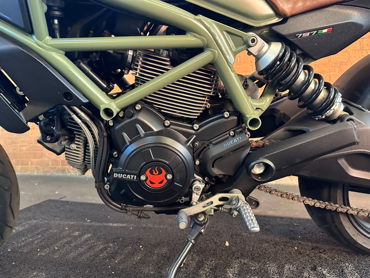 DUCATI MONSTER 797