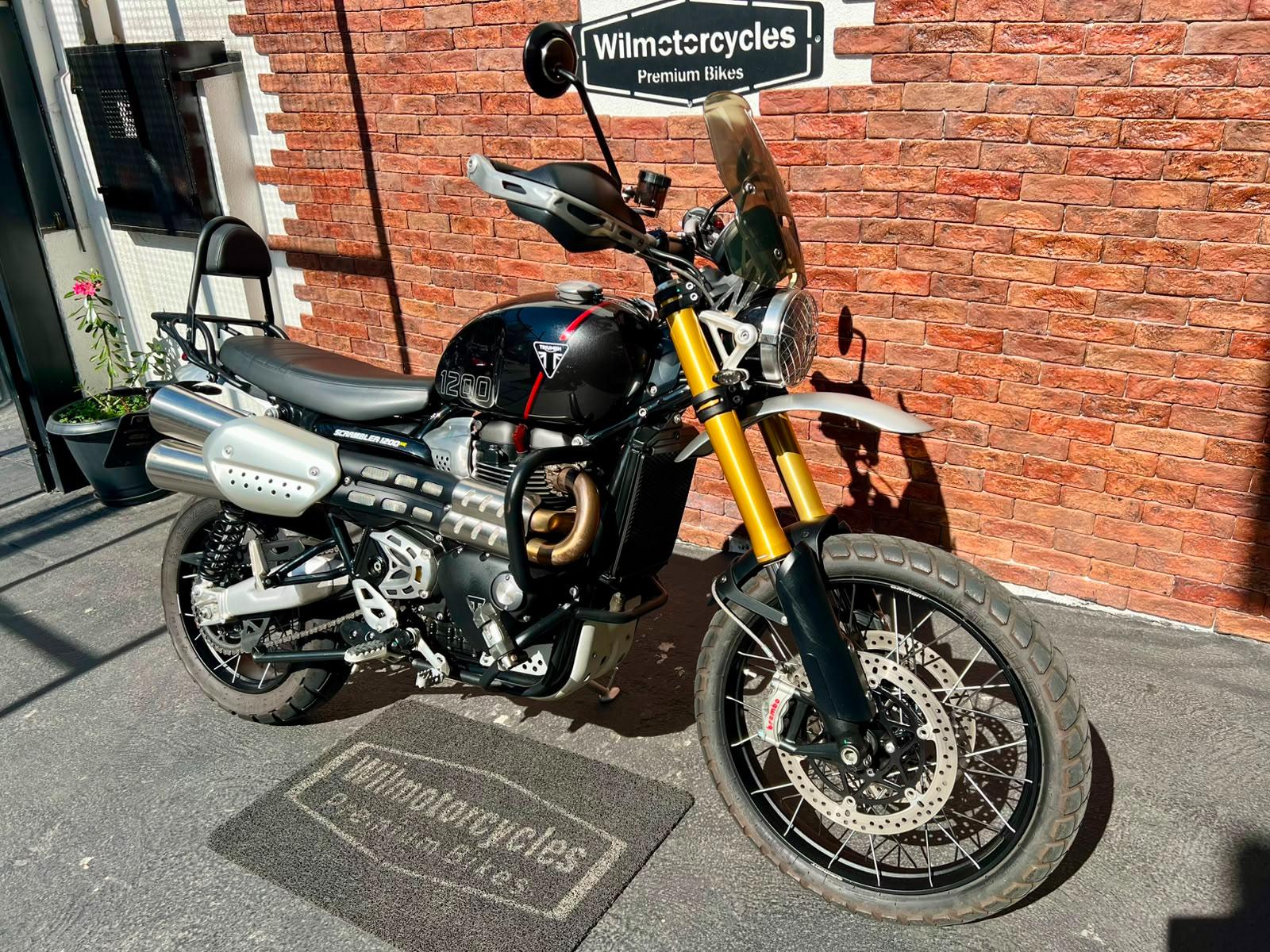TRIUMPH BONNEVILLE SCRAMBLER 1200 XE