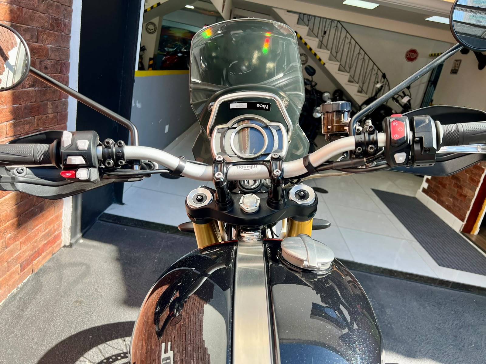 TRIUMPH BONNEVILLE SCRAMBLER 1200 XE