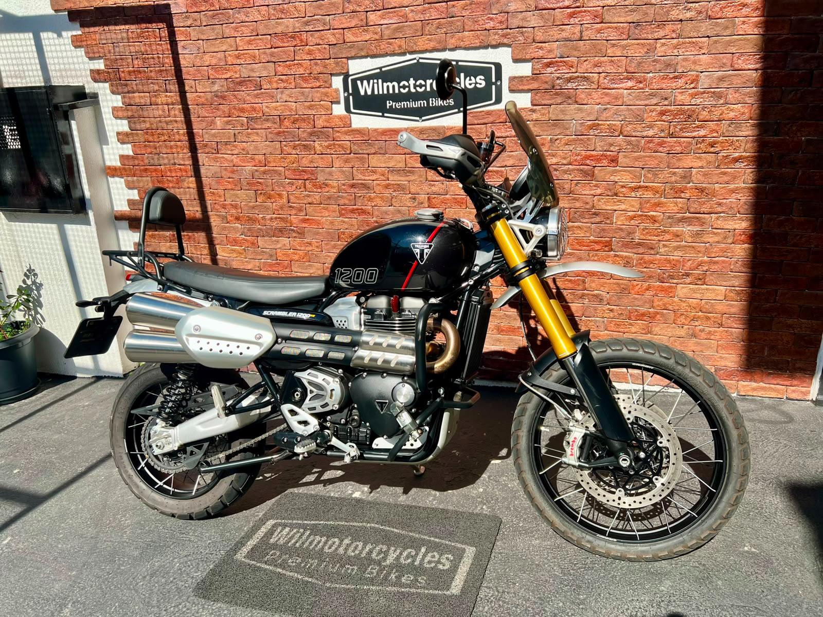 TRIUMPH BONNEVILLE SCRAMBLER 1200 XE