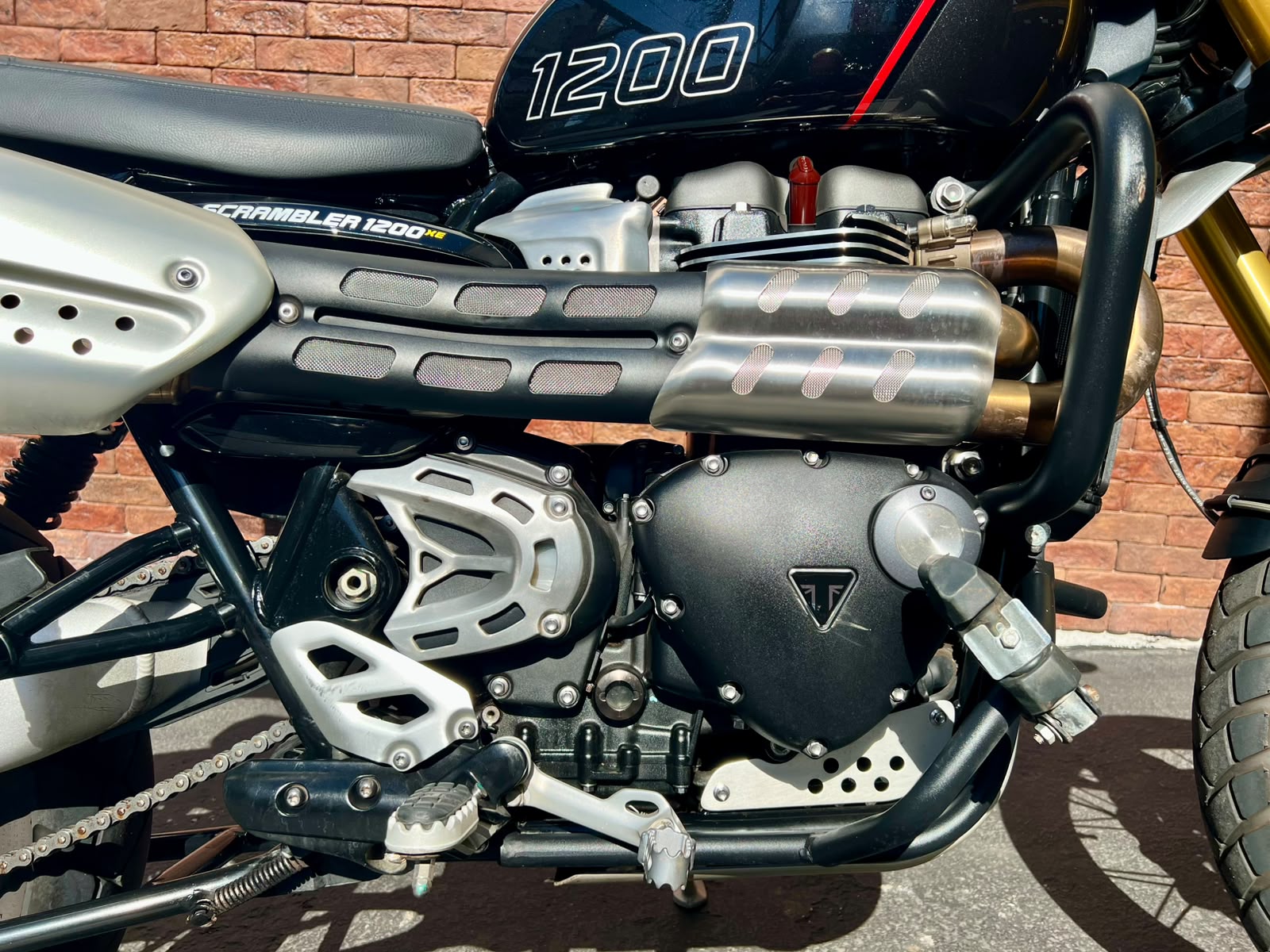 TRIUMPH BONNEVILLE SCRAMBLER 1200 XE