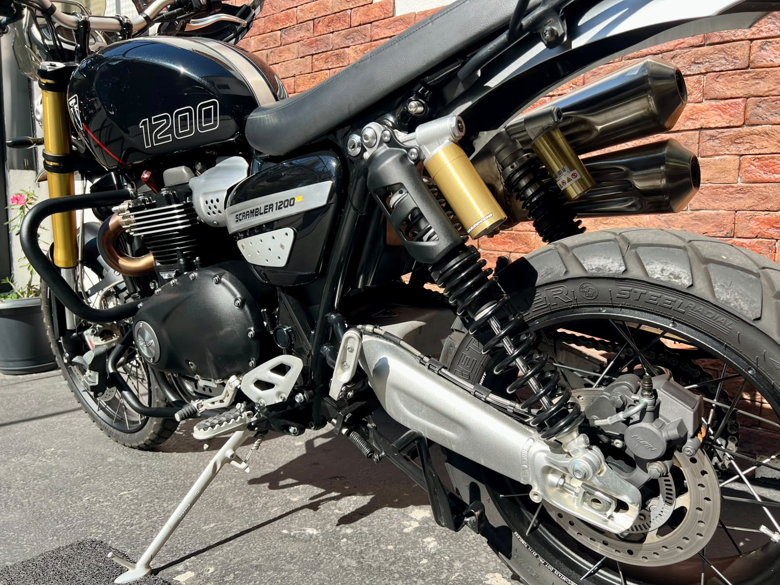 TRIUMPH BONNEVILLE SCRAMBLER 1200 XE